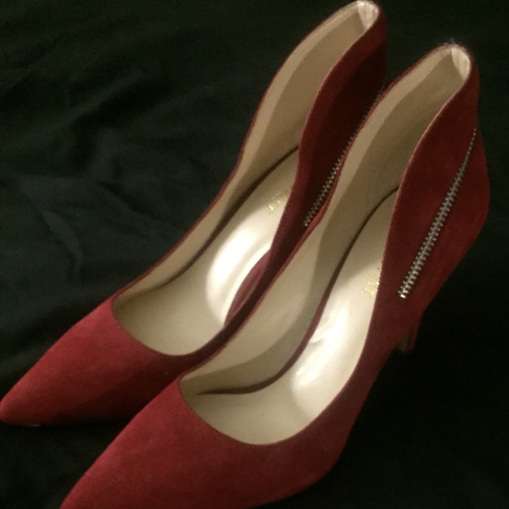 Nine West pumps